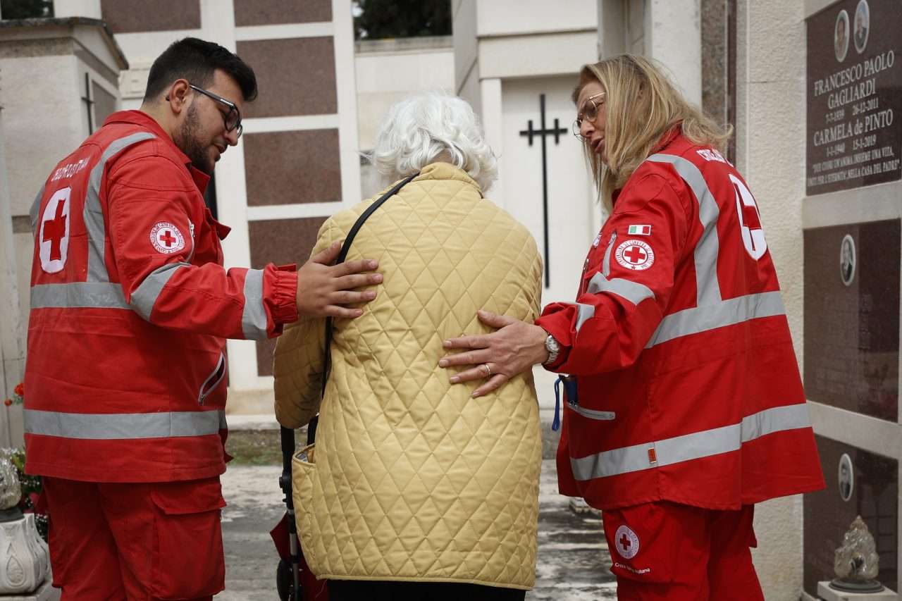 Croce Rossa: progetto “Sorrisi” per sostenere anziani soli e caregiver