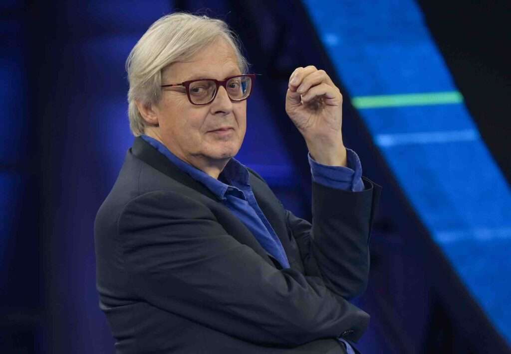 Vittorio Sgarbi ricoverato in terapia intensiva al Gemelli: è in gravi condizioni